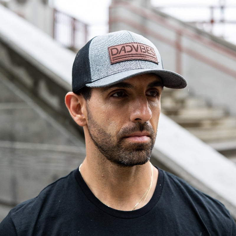 DadVibes Classic - Curved Bill Trucker Snapback (Heather Charcoal/Black)