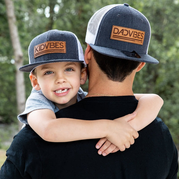 DadVibes Classic - Snapback (Heather Charcoal/White Mesh)