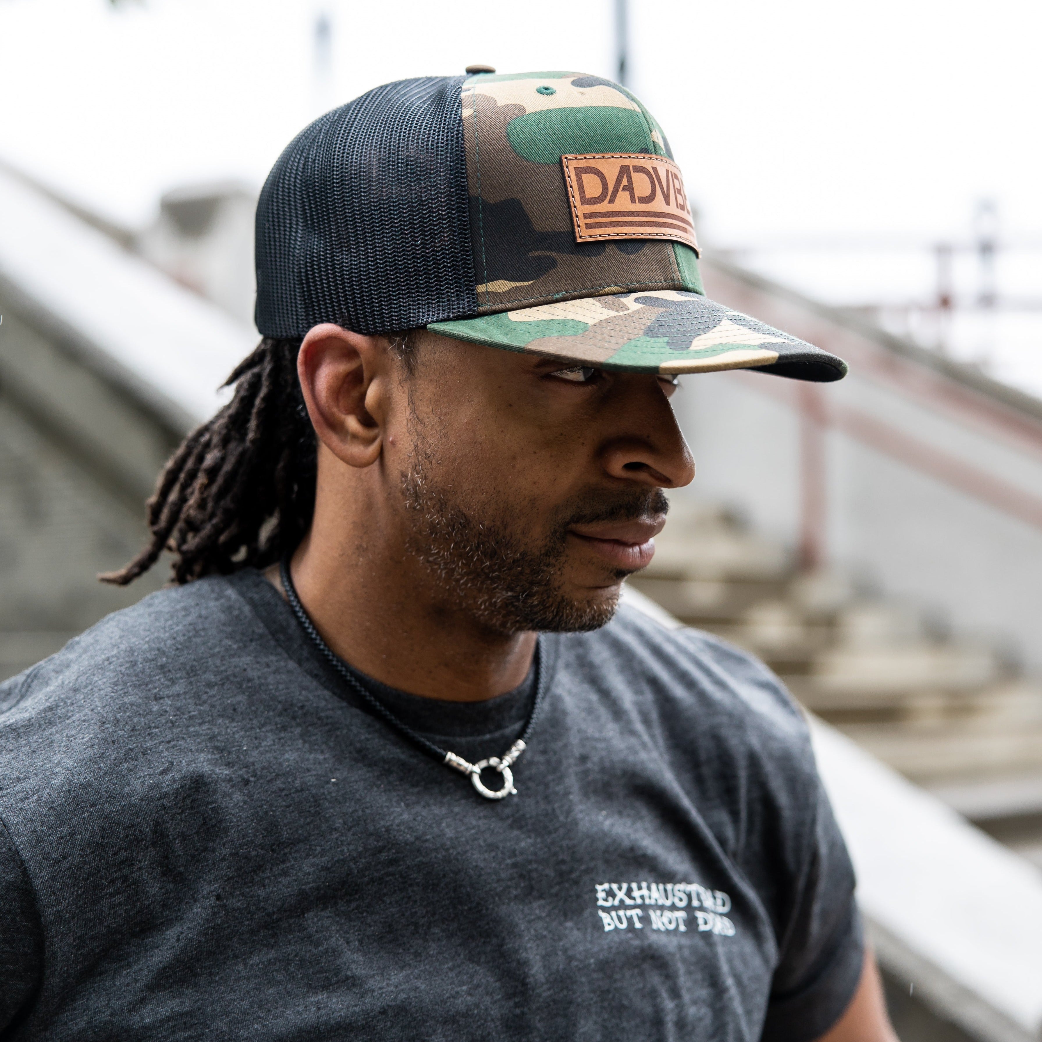 DadVibes Classic - Snapback (Green Camo/Black Mesh)